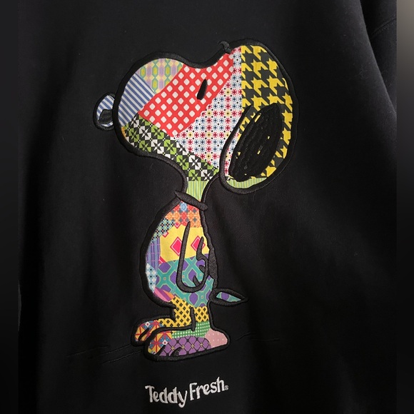 NWT Teddy Fresh Quilted Snoopy Crewneck - Picture 3 of 4